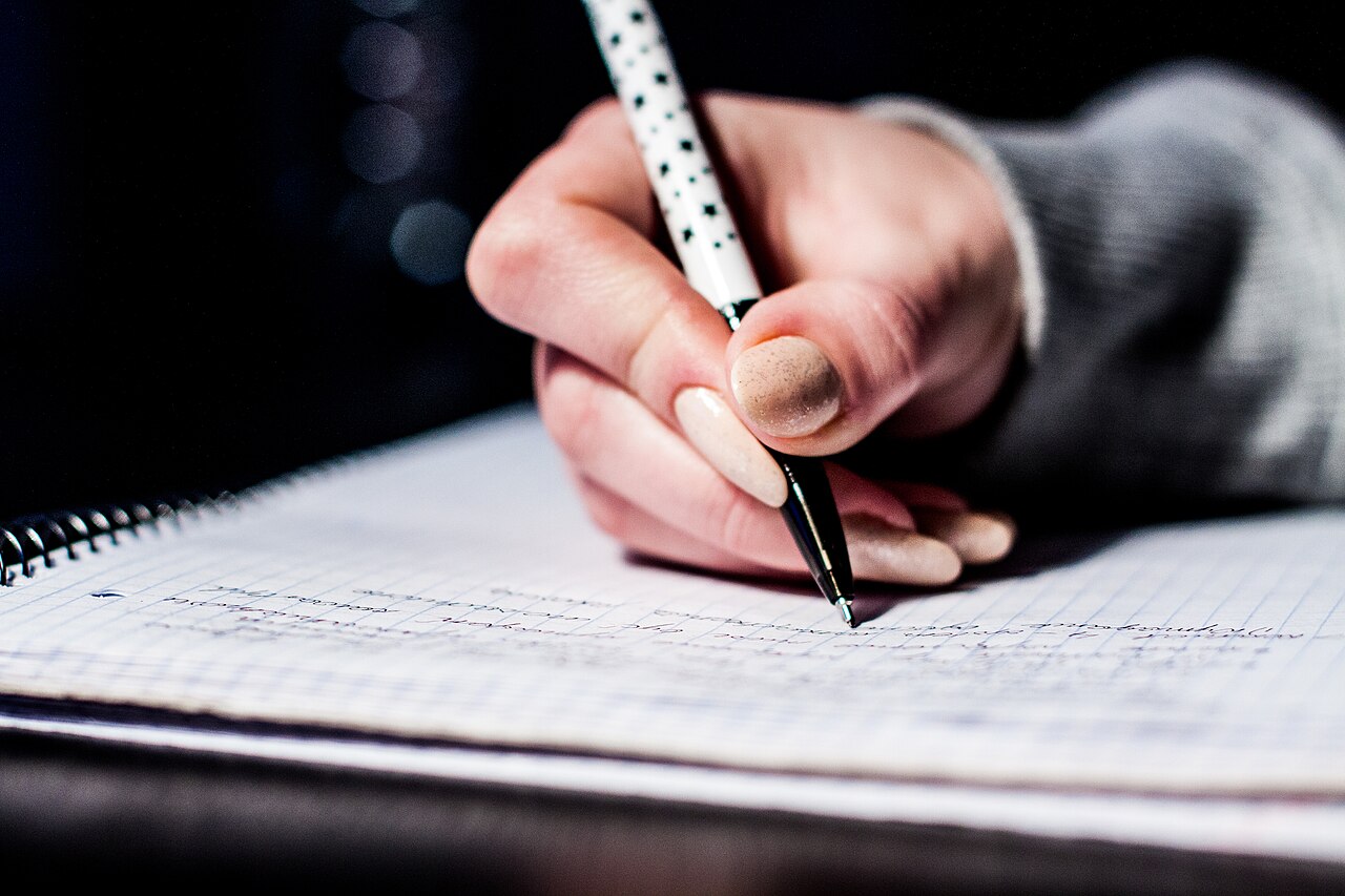 Carnet et stylo — fiches de grammaire française pour réviser le TCF